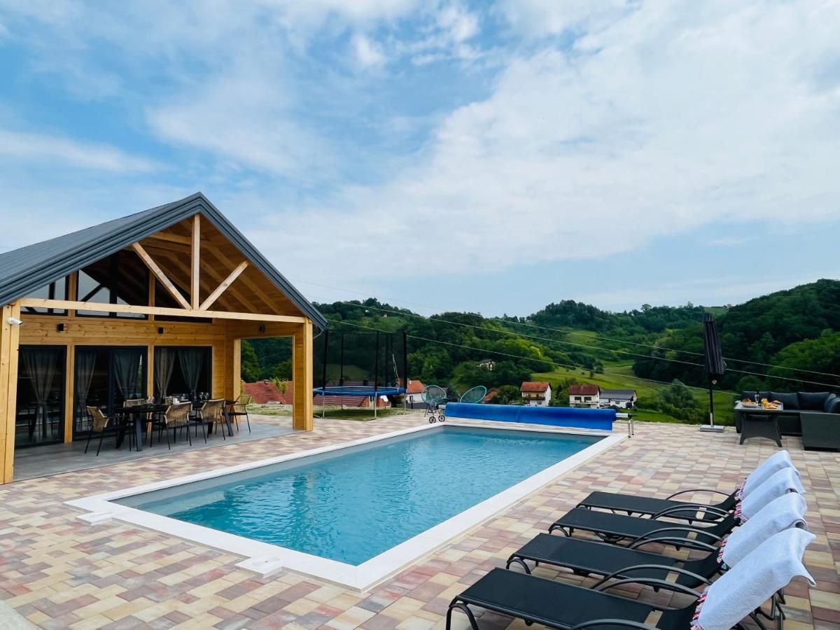 Holiday House Adamo Selno Экстерьер фото